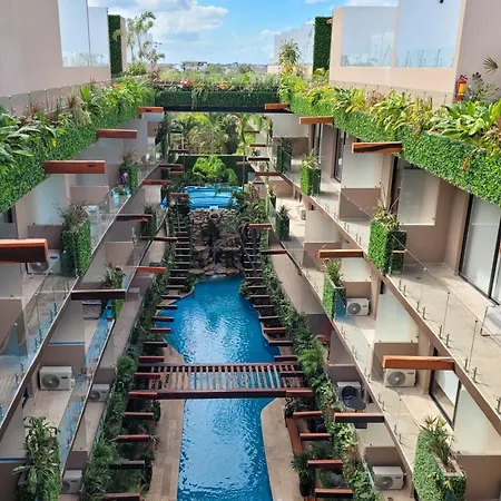 Menesse 224 Luxurious 1Bd Premium Condo